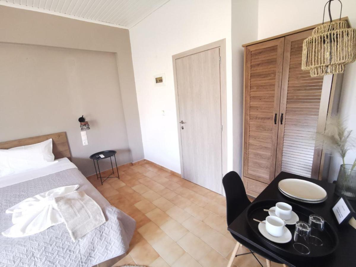 Stalis Drops Bed & Breakfast Luaran gambar